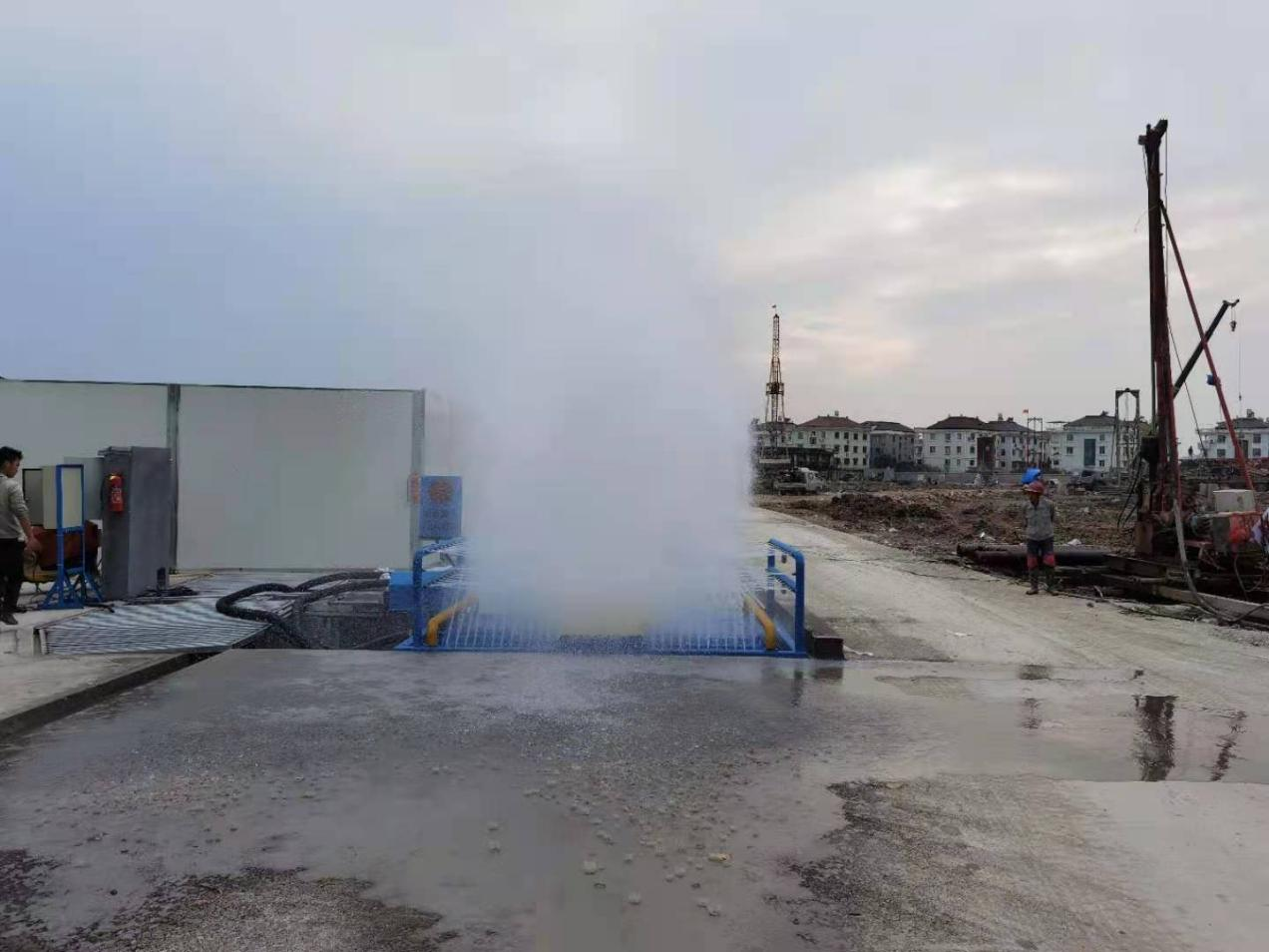 冲泥式滚轴洗轮机安装完成