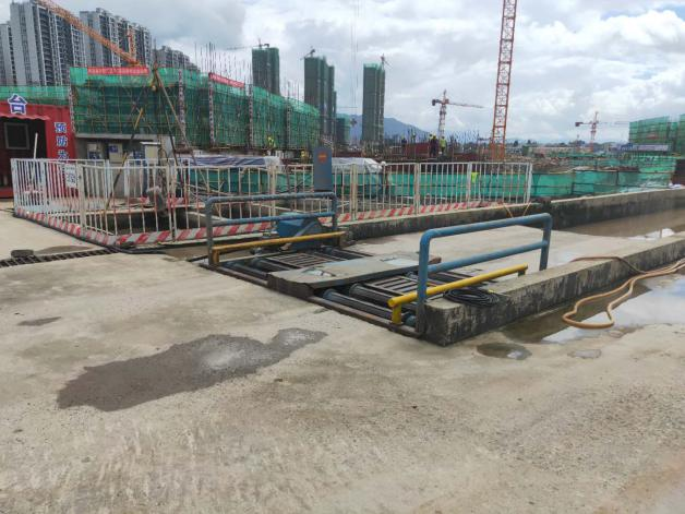 冲泥式滚轴洗轮机安装成功