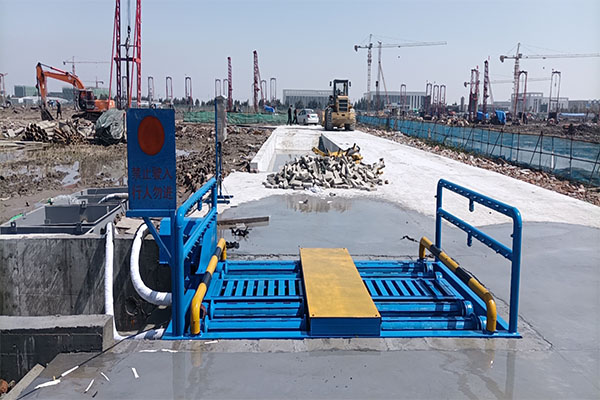 冲泥式滚轴洗轮机安装成功