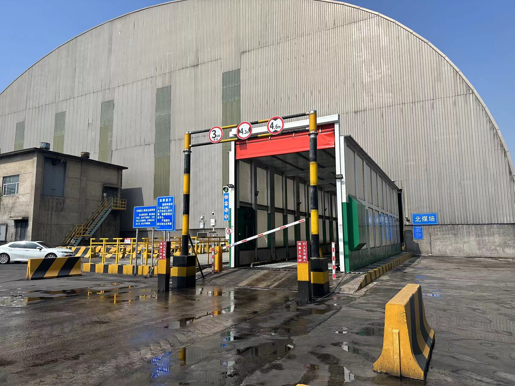 工程车洗车机安装完成